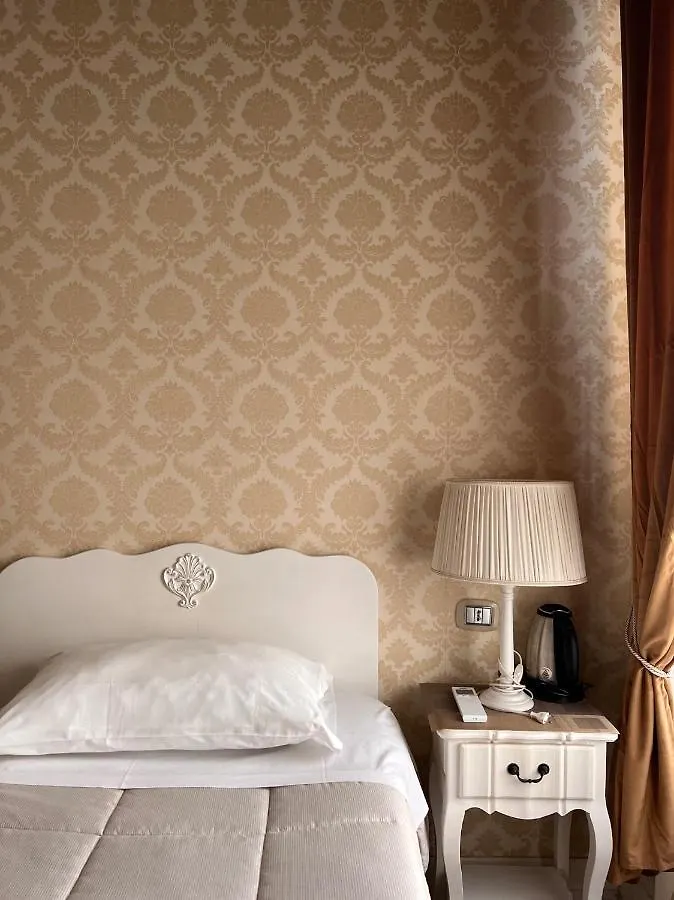Piazzetta De' Monti Suites Roma