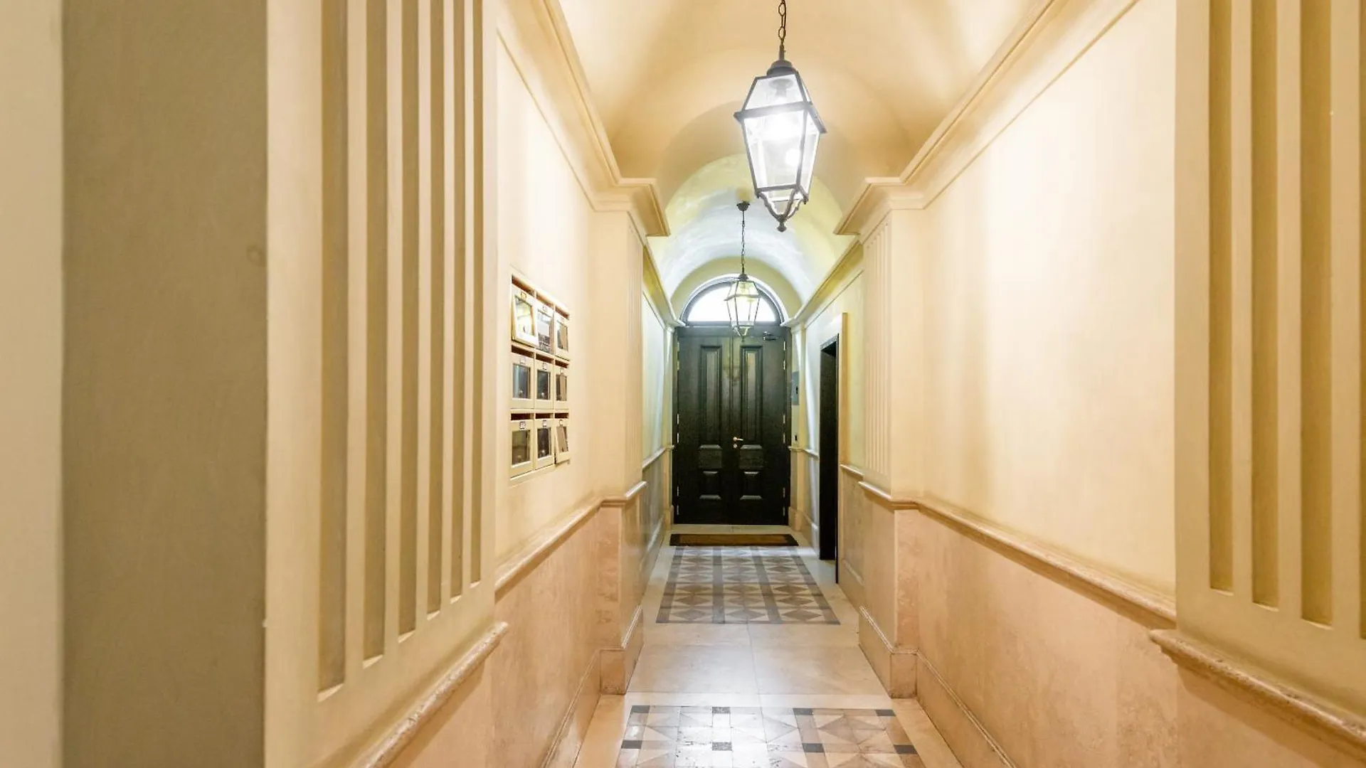 Piazzetta De' Monti Suites Roma Casa de hóspedes