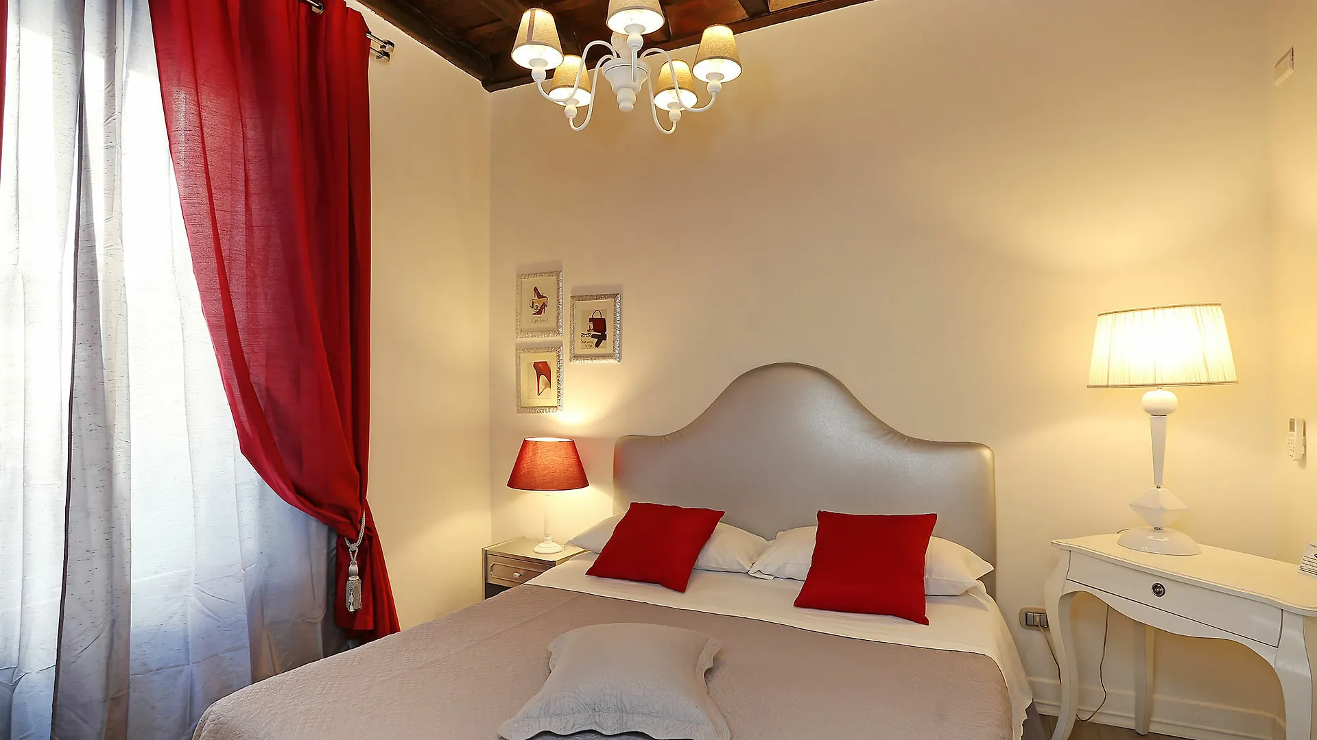 Piazzetta De' Monti Suites Roma 3*,  Itália