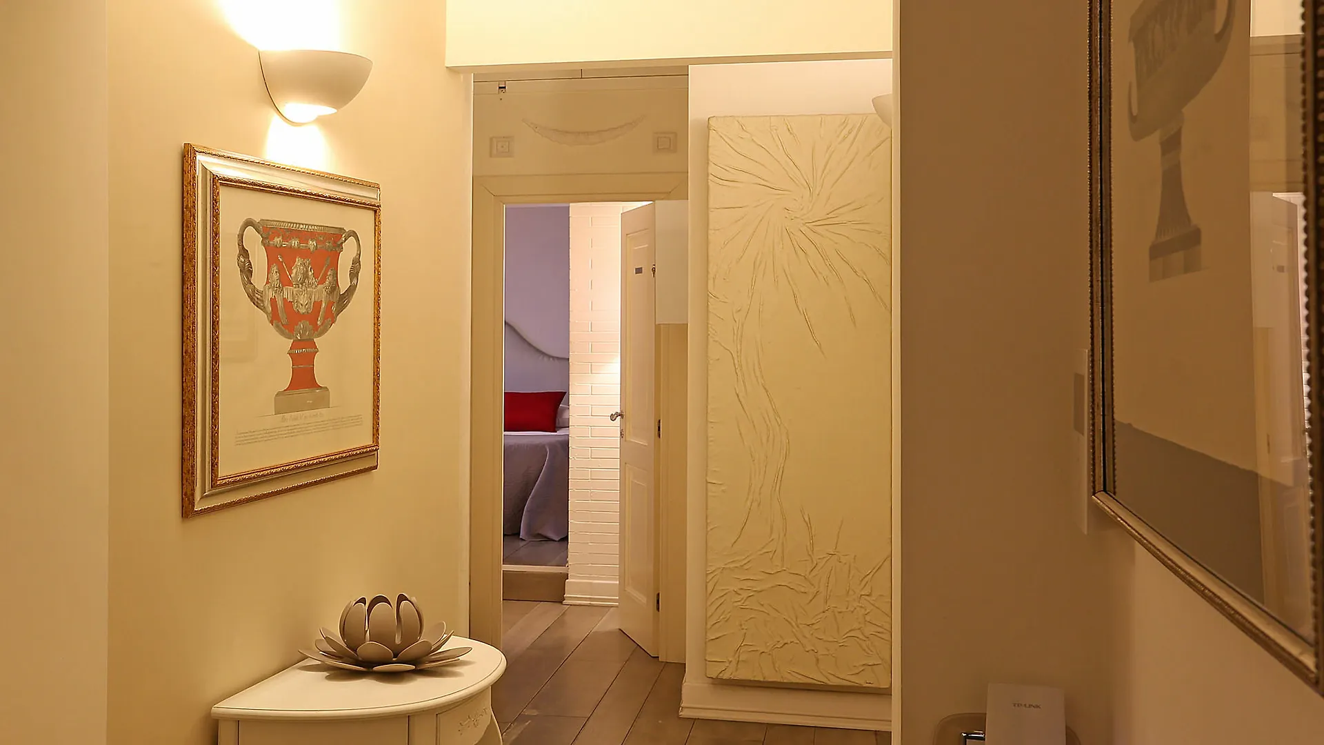 Piazzetta De' Monti Suites Roma 3*,