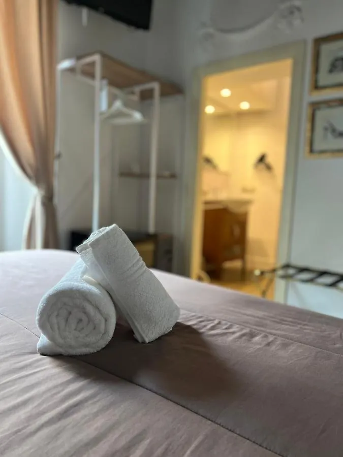 *** Guest house Piazzetta De' Monti Suites Rome Italy