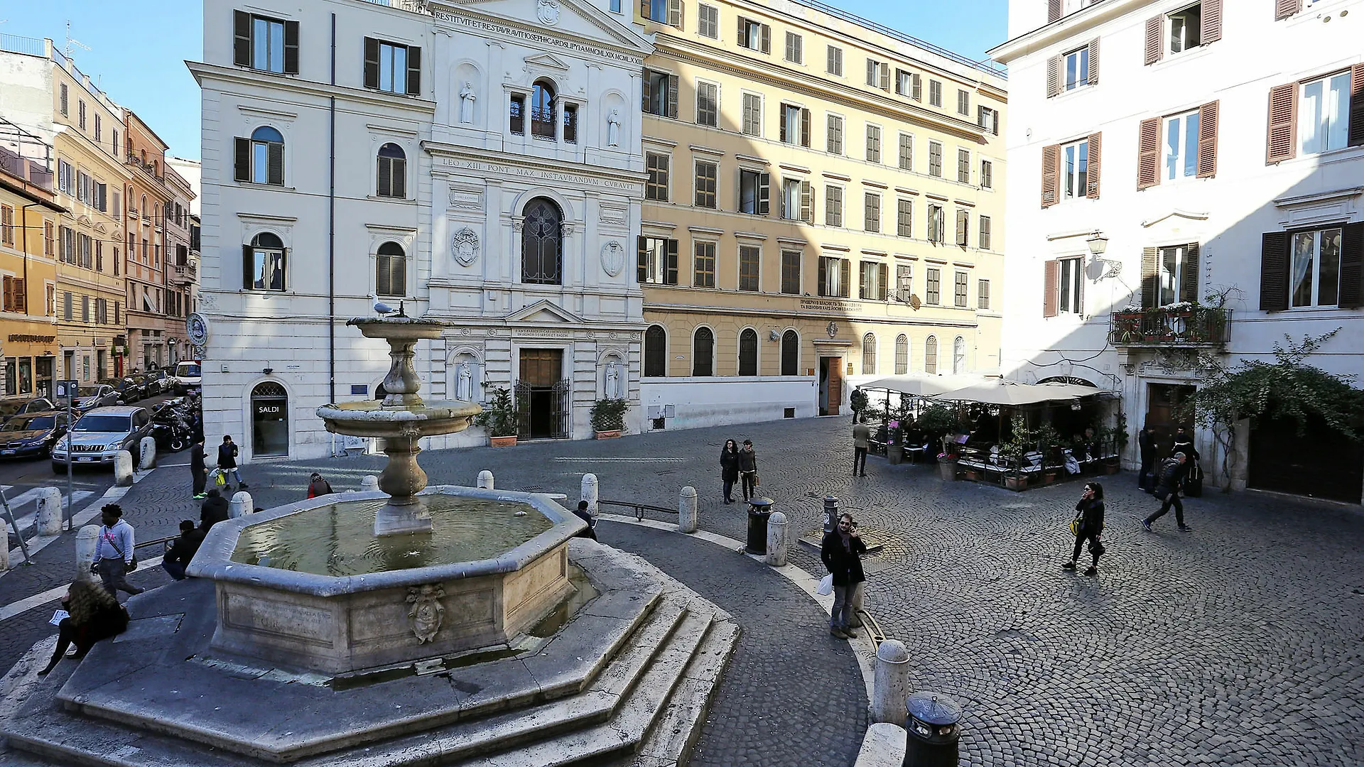 Piazzetta De' Monti Suites Rome Italy
